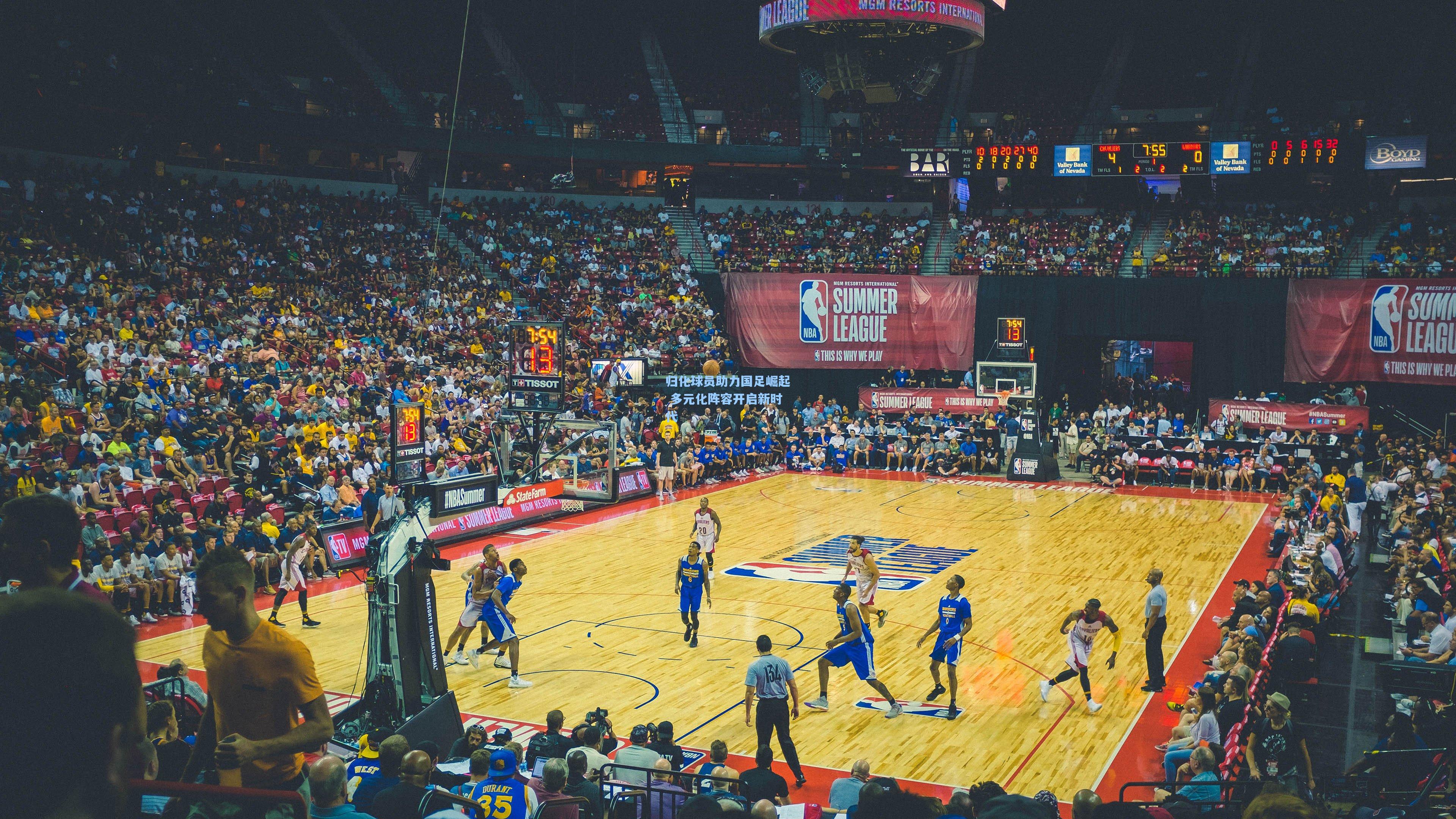 归化球员助力国足崛起 多元化阵容开启新时代